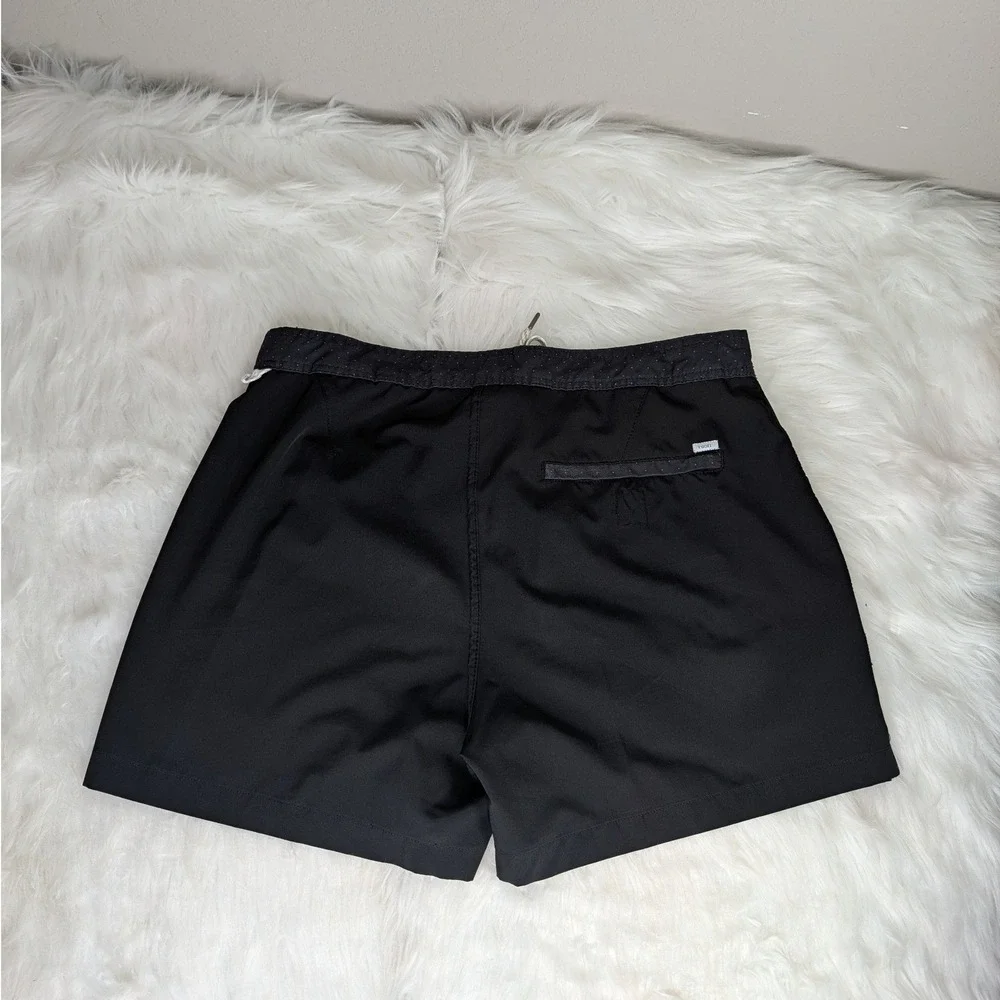 Vuori Kore Shorts Men 34 Black Performance Active Training cut unlined Trunks